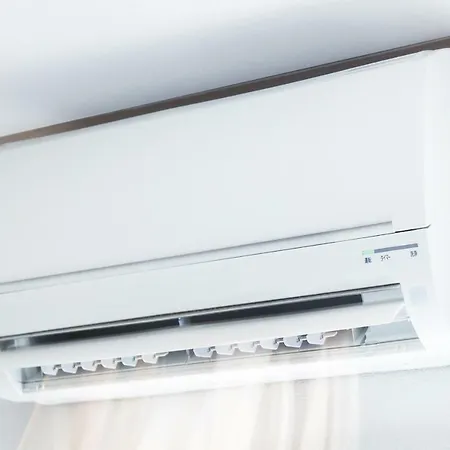 Appartement Fiumelatte Sleeps 4 Air Con Wifi